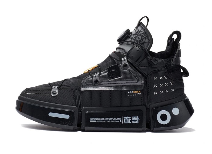 Dwyane Wade X Li-Ning Essence 2 Futuristic Sneaker