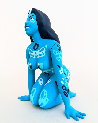 A Girl with Kaleidoscope Eyes Resin Figure by Cat Atomic
