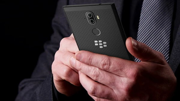 laborblog.my.id - Bagi kebanyakan orang tentunya pernah memiliki ponsel BlackBerry pada tahun 2000-an, namun kini nama Blackberry sepertinya sudah tidak terdengar lagi. Alasannya adalah bahwa Blackberry  akan berhenti bekerja.