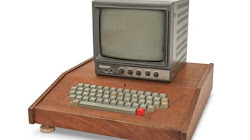 Chiếc Máy tính Apple-1 làm bằng gỗ thủ công vào năm 1976 được bán với giá 400 nghìn đô la trong cuộc đấu giá