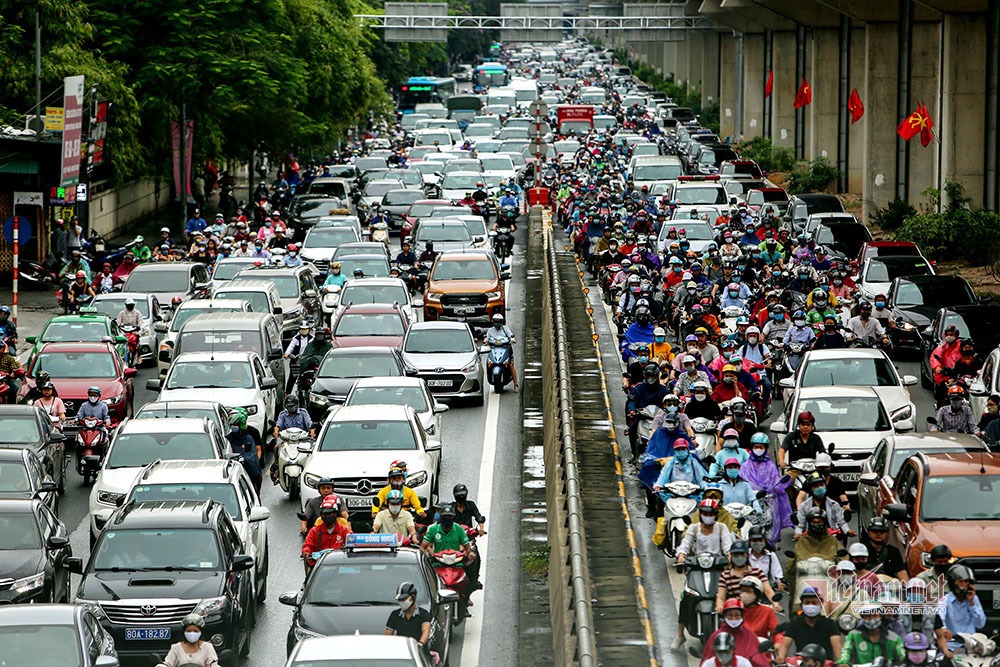 Tiền đề thu phí ô tô vào nội đô là giao thông công cộng thuận tiện