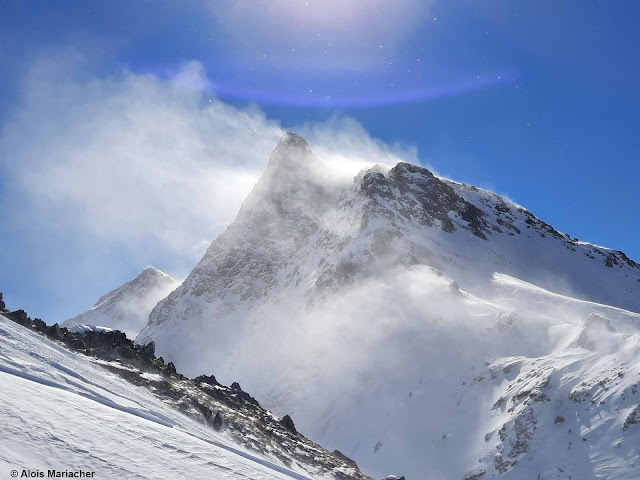 Schneeverfrachtungen auf den Bergen. Hier im Defereggental (Foto: 17.02.2022)