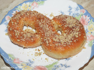 Mucenici moldovenesti de post reteta de casa 9 martie retete covrigi polonezi cozonacei cornuri desert patiserie,