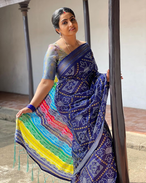 actress Sujitha Dhanush wearing in celebration saree - cineglams.com