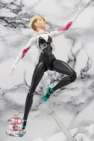 MAFEX Spider-Gwen (Gwen Stacy) 24