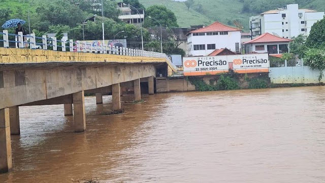 Rio Muriaé atinge a cota de alerta em Itaperuna 