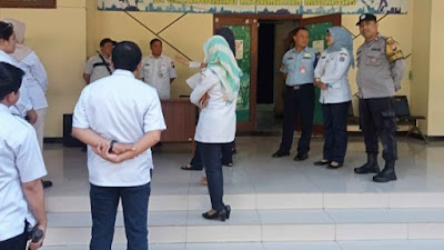 Bhabinkamtibmas Kelurahan Makasar Kawal Langsung Proses Rekrutmen PPSU 2025