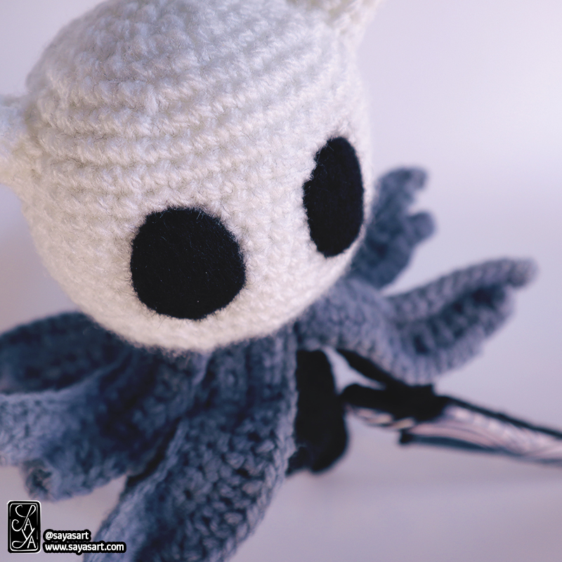 hollow knight jeu vidéo video game plush plushie peluche amigurumi crochet handmade fait-main from france artiste art creative inspiration positive vibes cute mignon kawaii fanart crocheter  commande commission saya's art