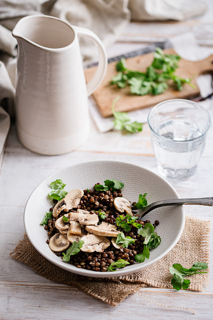 Salade de lentilles vertes et pickles de champignons