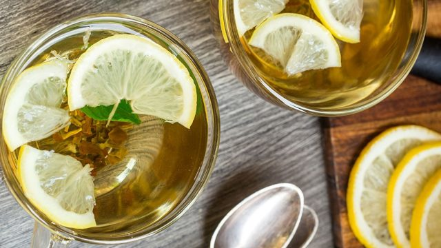 Green Tea with Lemon