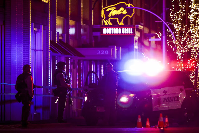 Police outside the Belmar Mall where a shooting suspect has killed several people in Lakewood, Colorado, U.S. - MICHAEL CIAGLO/GETTY IMAGES