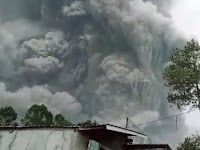 Gunung Semeru Meletus, Gelap Gulita, Banyak Warga yang Terjebak dalam Rumah