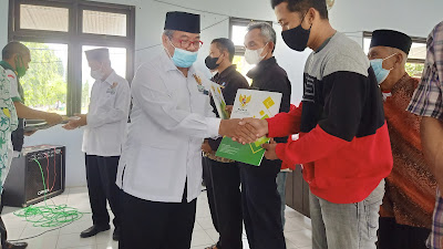 Baznas Purworejo Serahkan Zakat Amal di Kecamatan Pituruh