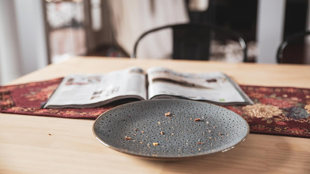 plate with crumbs