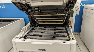Impresora Brother de tecnología láser.
