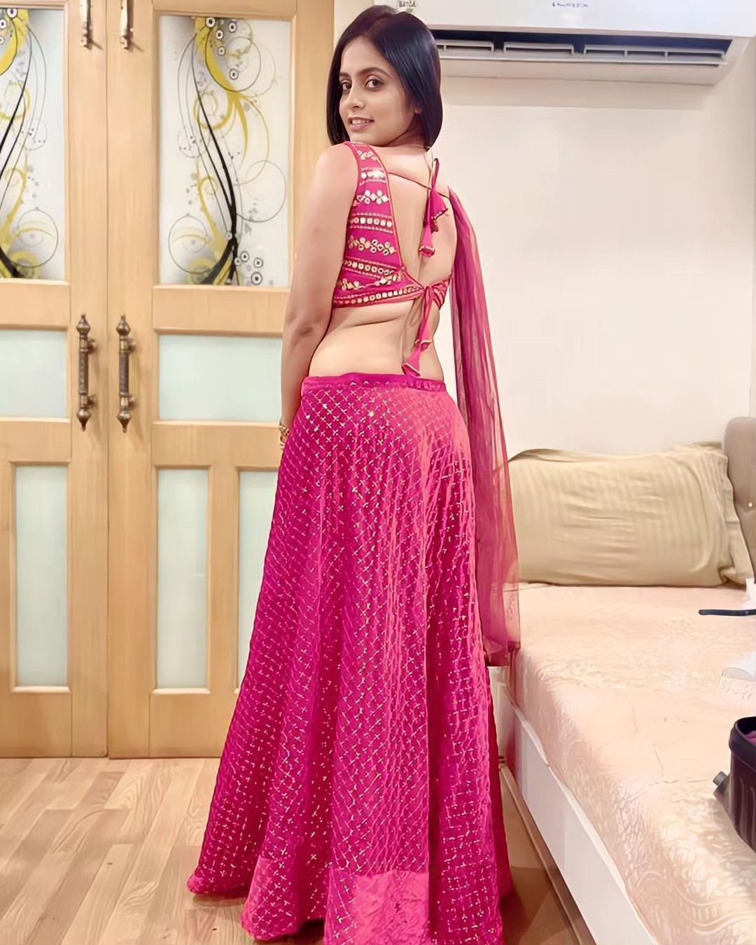 Pragya Nayan Back Pose in Pink Dress