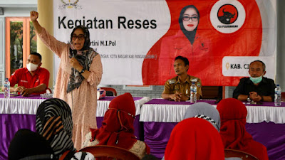 Ijah Hartini  : Serap Aspirasi Warga Banjarsari-Ciamis Terkait Rutilahu