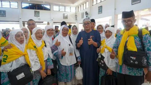 Lepas CJH Kloter XV, Wako Hendri Septa: Semoga Menjadi Haji  yang Mabrur