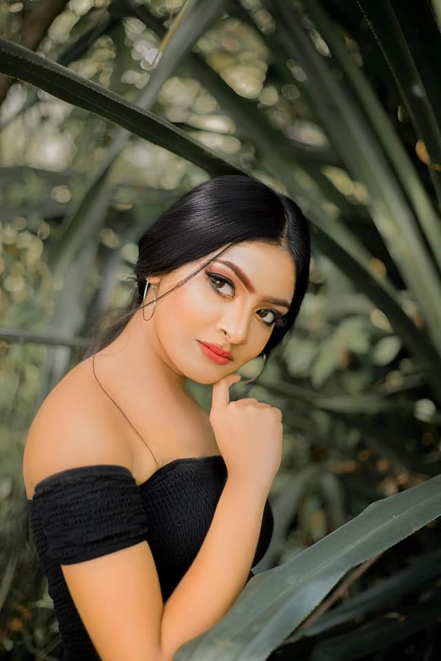 hot model Sachini Awishka Malith outdoor Photography