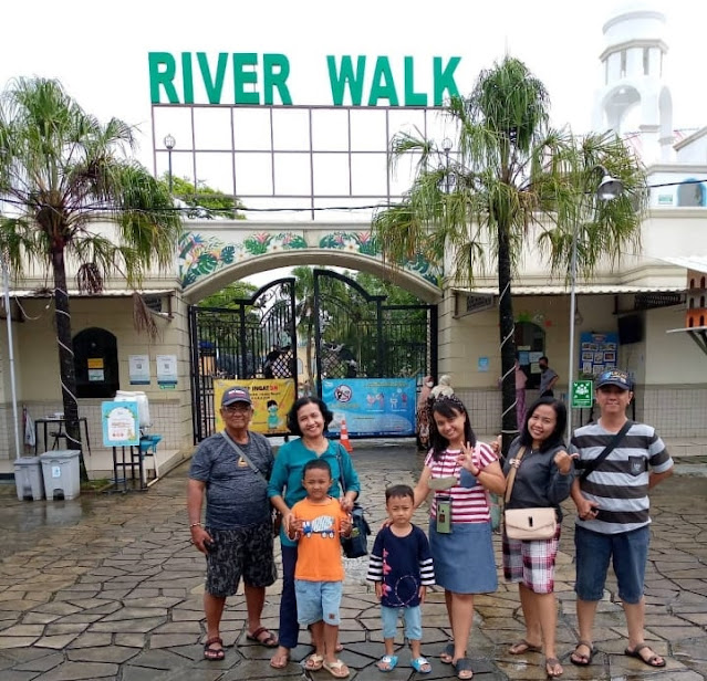 River Walk Boja Kendal Daya Tarik