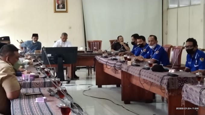 FORMADES Dampingi Masyarakat Somosari Batealit Audiensi Dengan DPRD Jepara
