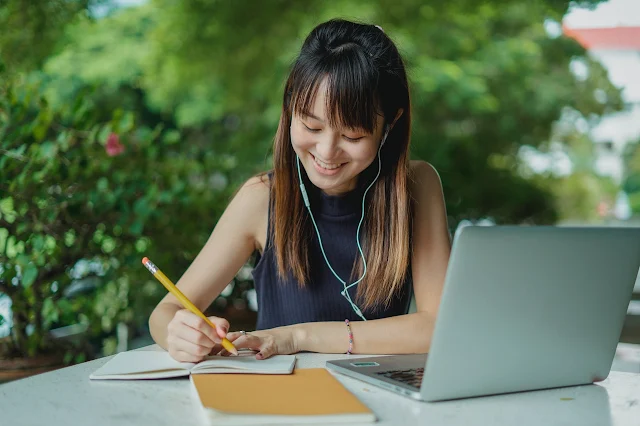 Eight Tips to Writing an Essay in a Foreign Language
