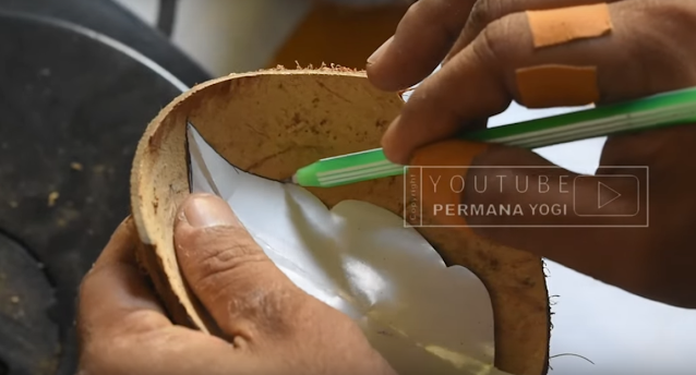 Cara Membuat Asbak Rokok Berbentuk Bunga dari Tempurung Kelapa | Kerajinan Tempurung Kelapa