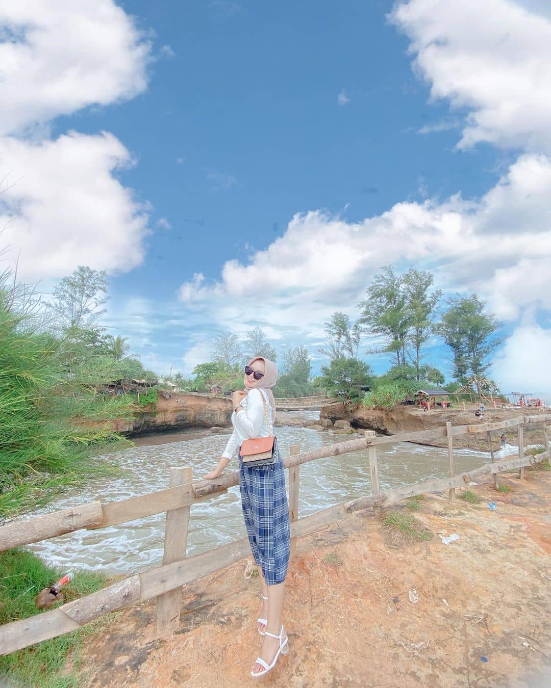 Pantai Sungai Suci Bengkulu