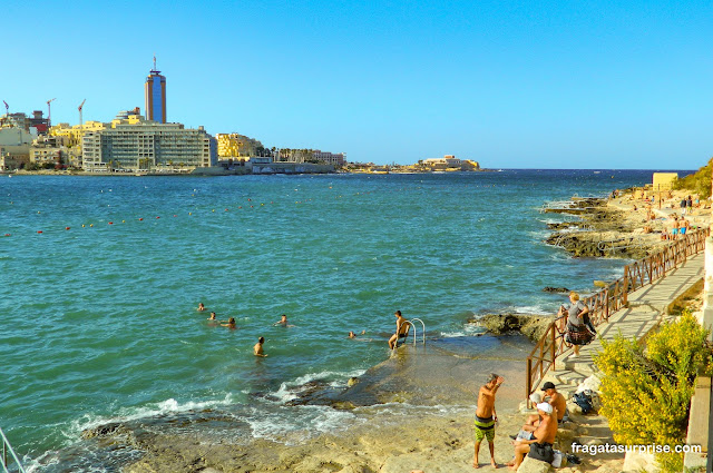 Praia em Sliema, Malta