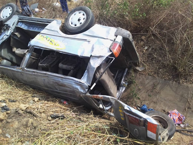Oh No! Three Die As Vehicle Somersaults On Lagos-Ibadan Expressway