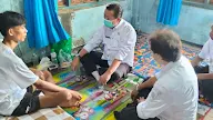 Kadinkes Subang Kunjungi Seorang Pemuda Penderita Kanker Tulang di Desa Jatibaru Ciasem