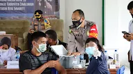 Kapolres Simalungun Bersama Forkopimda Tinjau Vaksinasi Massal di Balai Karyawan PTPN IV Balimbingan