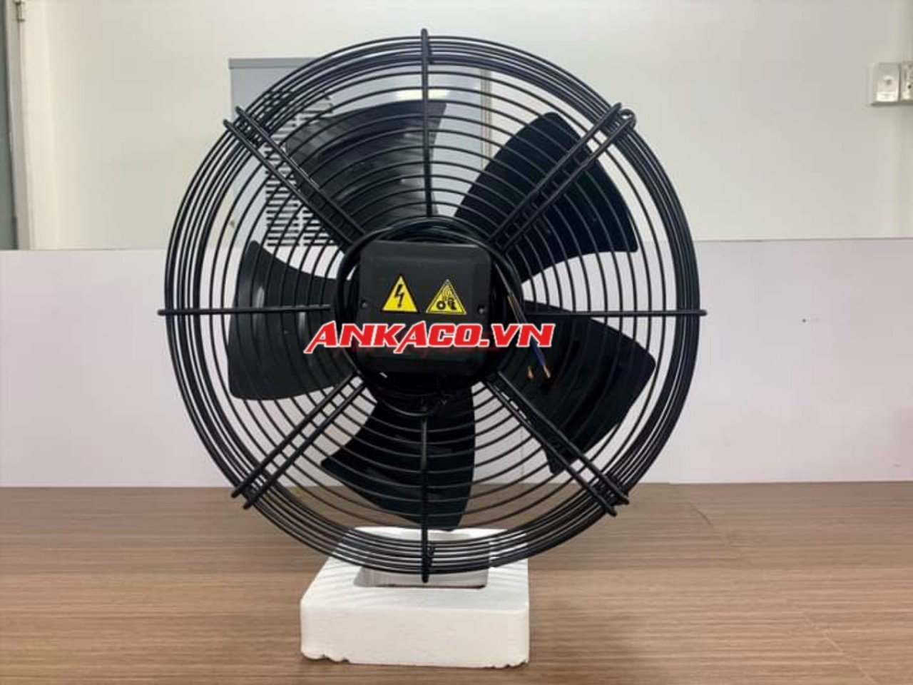 0911622059. Phân phối quạt công nghiệp 300 mm, 400 mm  AVvXsEiNAXnzX9-f2n_4NCrDNJMlXUKr4GpXIKaqAhYiD_t8TrJDZIuv0cPfT_Yjo0b78E5ABG-LoOnnSe5Jge6j4VVKXppOagtxSxt9H_WICgtsJvRvWwu0g8xxwn2k2sbOuN46aL2ewjc2FIQ58wz19pwztJZqs_yCS1JvZi7C6SWjkgzrp--u4dc-c4RU