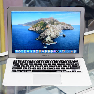 MacBook Air Core i5 Early 2015 13-Inch Malang
