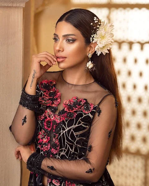 Sonya Hussayn radiates Ethereal Beauty in Asifa Nabeel Wedding campaign
