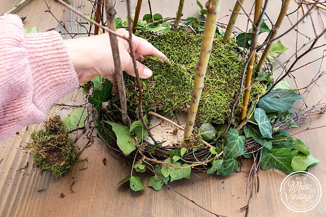 Osterdeko für den Eingangsbereich basteln