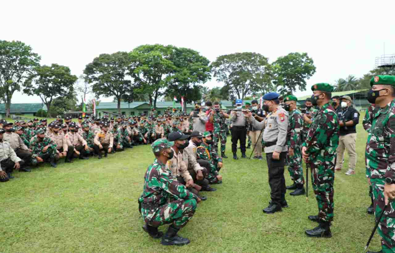 Tutup Pelatihan Integrasi Siswa TNI-Polri di RindamI/BB, Kapolda Sumut : Jaga Sinergitas dan Soliditas
