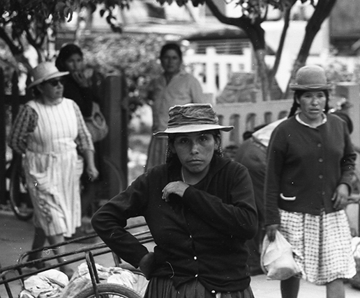 1970 Enojada con el fotógrafo - Jujuy