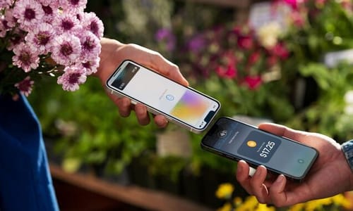 Apple supports accepting contactless payments on iPhone