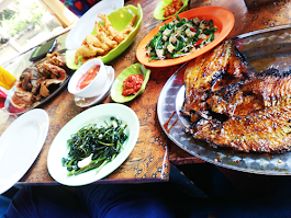 Bersantai di Rumah Makan Moro Lejar Cangkringan Jogja