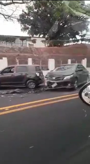 El Salvador: Accidente en el bulevar Venezuela frente al cementerio la Bermeja