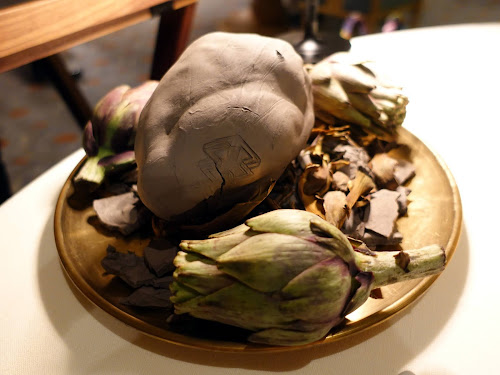 Estro, Italian fine dining restaurant by Chef Antimo Maria Merone - Pigeon cooked under ashes with fig leaves and artichoke