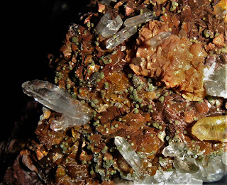 Cuarzo, siderita y clorita, Monte Mendibil, Barakaldo, Bizkaia, Euskadi, campo 3 cm