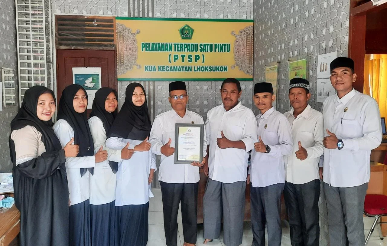 Terima Piagam Penghargaan Inovasi dari Kemenag Aceh Utara, KUA Lhoksukon Ucapkan Terimakasih