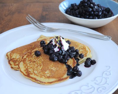Cornmeal Pancakes with Warm Blueberries ♥ KitchenParade.com, a simple but sumptous combination, special for breakfast or supper.