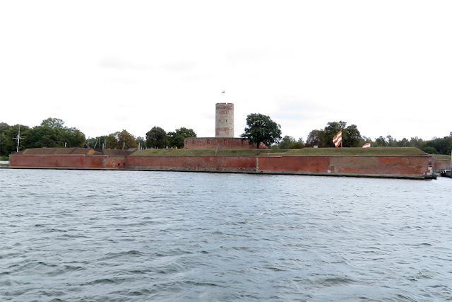 Fort Carré of the Wisłoujście Fortress with the lighthouse tower, seen from the Martwa Wisła, Gdańsk