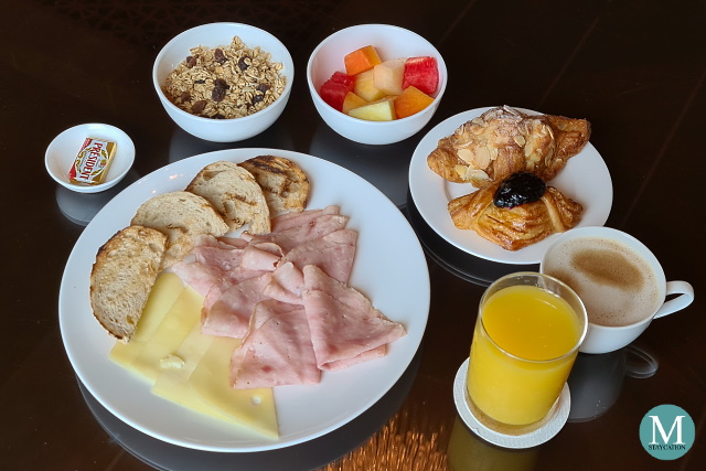 in-room breakfast at Shangri-La at the Fort, Manila