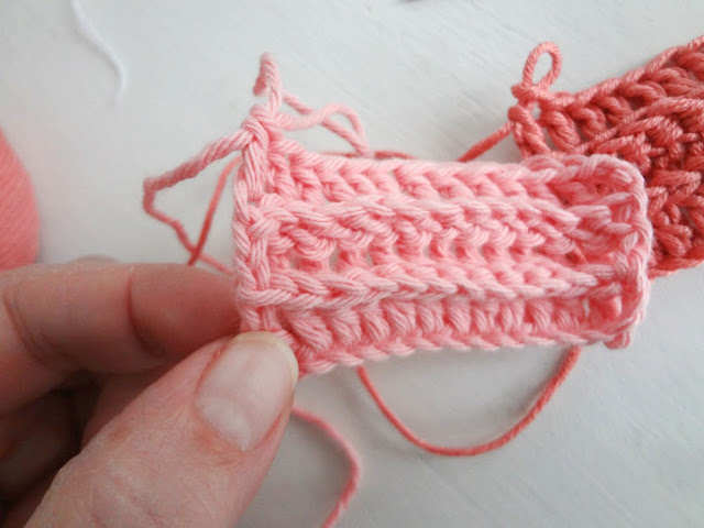 Why I love the FSDC more than FPDC - crochet stitches