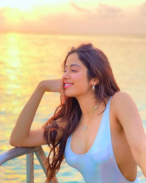 Janhvi Kapoor swimsuit curvy body