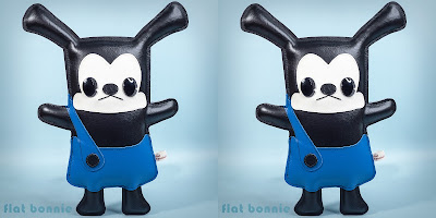 Designer Con 2021 Exclusive Bonnie the Lucky Rabbit Vinyl Plush by Flat Bonnie